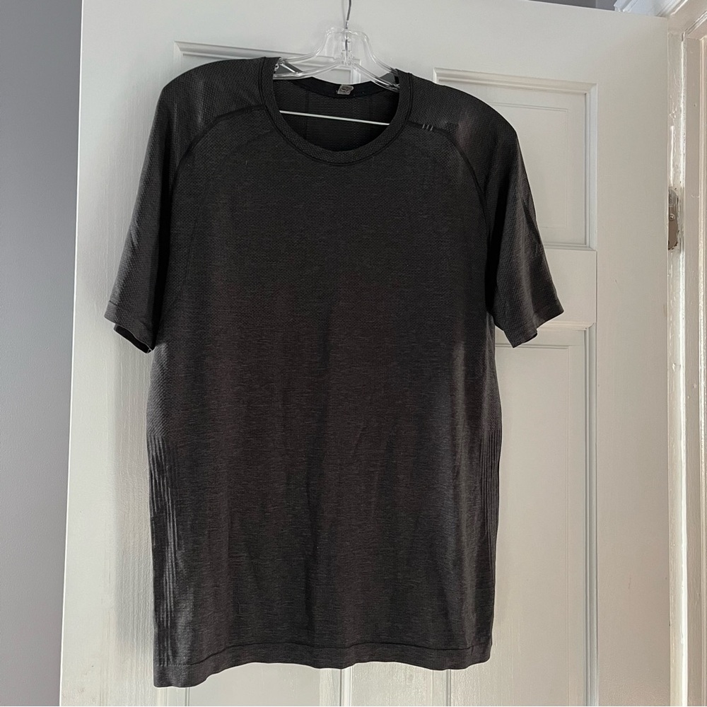 Lululemon Gray Shirt Size Medium